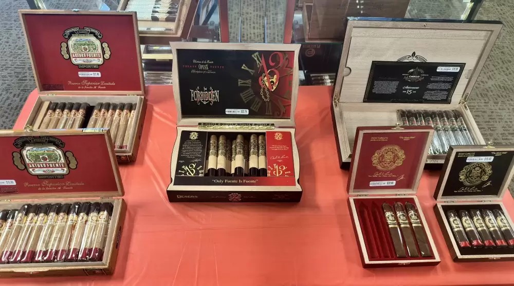 Arturo-Cuente-cigar-banner-for-2024-Dec-1000px